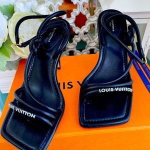 Authentic Louis Vuitton Noval Sandals
